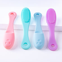 Load image into Gallery viewer, Portable Soft Silicone Finger-cot Facial Brush Nose Cleaning Facial Cleansing Massage Brush Durable Multi-functional Skin Care Tool

