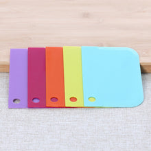 Load image into Gallery viewer, 6PCS/Set Pottery Plastic Scraper Tools Soft Clay Sculpture Carving Tool Professional Portable Carved Pottery Tool Sets DIY Polymer Clay Texture Scraper
