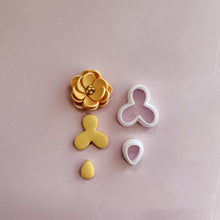 Load image into Gallery viewer, Flower Petal Clay Cutter Different Sizes Polymer Clay Mold DIY Unique Earrings Jewelry Decoration High-precision Pendant Making Tools
