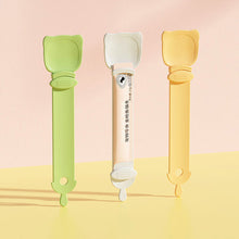 Load image into Gallery viewer, Pet Feed Spoon Food Scoop Cat Strip Squeezer Feeder Dispenser Indoors Puppy Kitten Snack Liquid Food Scoop Kitty Pet Supplies
