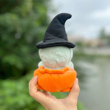 Load image into Gallery viewer, Halloween Pumpkin Clothes For 17cm Labubu Doll Clothes Fashion Doll Bat Wing Pumpkin Clothes with Hat Dolls Accessories
