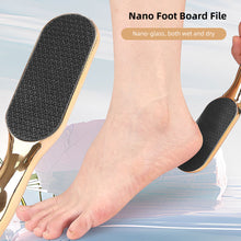 Load image into Gallery viewer, Long Handled Nano Glass Footboard File Cocoon Dead Skin Exfoliating Foot File Washable Wet Dry Dual-use Manual Foot Grinder
