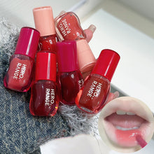 Load image into Gallery viewer, Red Mirror Lip Glaze Water Light Moisturizing Non-stick Cup Highly Pigmented Red Liquid Lipstick Lips Makeup Cosmetic
