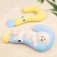 Load image into Gallery viewer, Pet Mat Pet Pillow Dog Question Mark U-shaped Pillow Four Seasons Universal Neck Pillow Sleeping Cat Small Pillow
