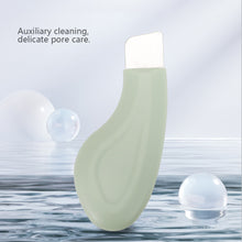 Load image into Gallery viewer, Manual Facial Skin Scrubber Acne Blackhead Remover Facial Cleansing Scraper Beauty Tool Portable Mini Skin Care Tool
