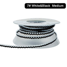 Load image into Gallery viewer, Two Tone Rubber Chains Dental Rubber Chains Oral Chain Rings Dental Consumables Orthodontic Tools
