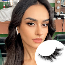 Load image into Gallery viewer, 5 Pairs Natural Exaggerated Curled Cat Eye Eyelashes Fox Eye Tail Elongated Eyelashes 3D False Eyelash Extension
