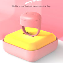 Load image into Gallery viewer, Bluetooth-compatible fingertip Mobile Phone Remote Control Ring Automatic Page Browsing Liker Phone Video Controller Ring Device
