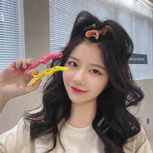 Load image into Gallery viewer, 6pcs Colorful Alligator Hair Clips Clamps Hairdressing Professional Salon Hair Grip Crocodile Hairpins Hair Barber Accessories
