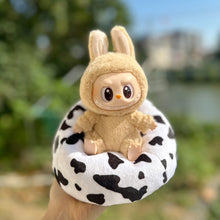 Load image into Gallery viewer, For 17cm Labubu Mini Sofa Bjd Doll Room Decoration Second Generation Sitting Party Series Doll Sofa Car Mini Sofa Bed
