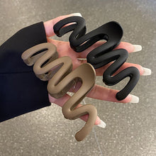 Load image into Gallery viewer, Simple Niche Curvilinear Shape Hairpin Hair Claw Clip Solid Color Durable Headwear Hair Clip Hair Accessory for Women
