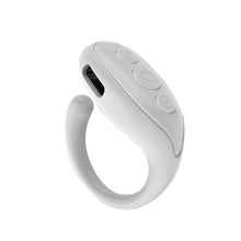 Load image into Gallery viewer, Bluetooth 5.3 Wireless Fingerband Remote Control Portable Fingertip Selfie Controller Take Photos Video Like Turn Page Controller
