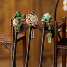 Load image into Gallery viewer, Tassel Hairpin Multiple Flower Shapes Wooden Updo Hair Clasp Retro Minimalist Temperamental Headwear Hair Accessory for Women
