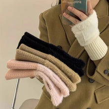 Load image into Gallery viewer, Thickened Fleece-lined Gloves Autumn Winter Warm Winterproof Half-finger Gloves Comfortable Soft Fabric Gloves for Adults
