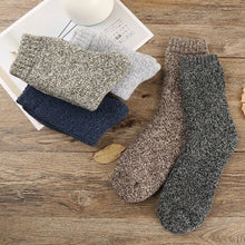 Load image into Gallery viewer, Men's Mid-tube Socks Autumn Winter Thickened Fleeced Warm Looped Stockings Comfortable Breathable Cold Resistant Socks
