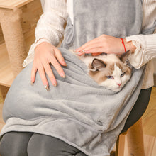 Load image into Gallery viewer, Pet Apron Carrier Cat Carrier 4 Holding Holes Anti-Scratch Hair Resistant Good Helpers for Cutting Pet Nails
