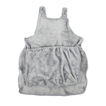 Load image into Gallery viewer, Pet Apron Carrier Cat Carrier 4 Holding Holes Anti-Scratch Hair Resistant Good Helpers for Cutting Pet Nails
