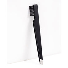 Load image into Gallery viewer, Stainless Steel 2-in-1 Brush Eyebrow Clip Brush Diagonal Tweezers Eyebrow Trimming Hair Removal Beard Beauty Tool
