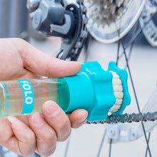 Load image into Gallery viewer, Mountain Bike Chain Lubricator Oiling Cleaning Roller Wool Felt Oiling Equipment Bicycle Maintenance Tools

