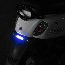 Load image into Gallery viewer, Solar Power Car Warning Light LED Flashlight Car Motorcycles Alarm Lamp In-Night Caution Strobe Warning Light Running Lamp
