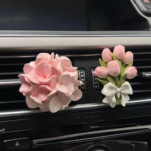 Load image into Gallery viewer, Car Perfume Clip Flower Tulip Air Outlet Car Air Freshener Peach Blossom Aroma Diffuser Car Decoration Accessories Fresh Air
