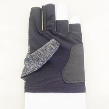 Load image into Gallery viewer, 1PC Leaky Finger Billiard Gloves For Left Hand Mesh Stitching Design Elastic Breathable Snooker Gloves
