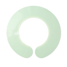 Load image into Gallery viewer, Silicone Neck Protection Shawl Hair Cutting Dyeing Neck Cape Washable Self-adhesive Soft Silicone Pad Hair Styling Tool
