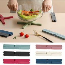 Load image into Gallery viewer, Foldable Dining Mat Thermal Insulation Mat Simple Household Dining Table Coaster Anti Scalding Anti Slip High-end Silicone Mat for Daily Dining Kitchen
