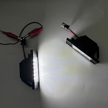 Load image into Gallery viewer, 1Pc Car LED License Plate Lights Number Plate Lamp Replacement Canbus Error Free Car 12V Light For Infiniti Nissan Armada Qashqai Kicks March Note Navara

