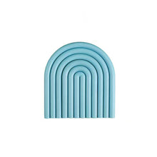 Load image into Gallery viewer, Rainbow Silicone Heat-insulation Pad Detachable Spliceable Durable High Temperature Resistant Household Dining Heat-resistant Mat
