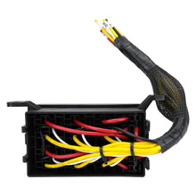 Load image into Gallery viewer, 12V 6-Way Fuse Holder Fuse Relay Box with Pre-Wired Automotive Fuse Block for Car Truck Boat Marine Applications Circuit Protection

