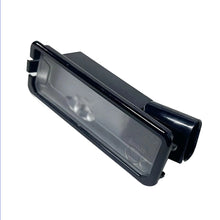 Load image into Gallery viewer, 1/2Pcs Car LED License Plate Light For Beetle For VW Golf 7 MK7 Passat B7 Eos CC Scirocco 35D 943 021 A 35D943021A 1K8943021C
