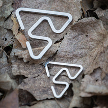 Load image into Gallery viewer, 1PC Outdoor Camping Stainless Steel Hooks Multi-Function Non-Slip Ultra-Light Triangular Hooks Camping Accessory
