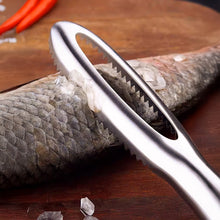 Load image into Gallery viewer, Stainless Steel Fish Scaler Fish Descaler Tool Rustproof Kitchen Gadget Fish Knife Cleaning Peeling Skin Scraper Kitchen Artifact Tools
