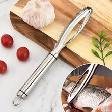 Load image into Gallery viewer, Stainless Steel Fish Scaler Fish Descaler Tool Rustproof Kitchen Gadget Fish Knife Cleaning Peeling Skin Scraper Kitchen Artifact Tools
