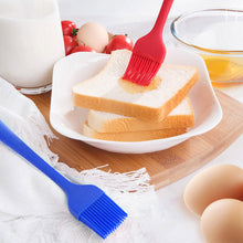 Load image into Gallery viewer, Silicone Oil Brush Basting Brush Silicone Pastry Brush for BBQ Cooking Butter Kitchen Heatproof Dishwasher Cooking Grilling Bristles
