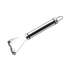 Load image into Gallery viewer, Professional Stainless Steel Corn Stripper Tool Manual Corn Cob Stripper Kernel Remover Rustproof for Easy Peeling Kitchen Commercial Farm Use

