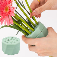 Load image into Gallery viewer, Silicone Spiral Flower Arranger Rotatable Home Decoration Vase Flower Arranger Vase Flower Arrangement Auxiliary Tool
