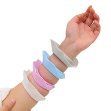 Load image into Gallery viewer, Silicone Makeup Remover Waterproof Wrist Strap Anti Drip Face Wash Anti Moisture Cuffs Children Adult Anti Splash Wristbands
