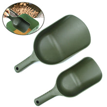 Load image into Gallery viewer, Carp Fishing Baiting Throwing Spoon Fishing Lure Casting PP Shovel Bait Scoop Carp Fishing Tool For Feeding Particles Bonito Carp
