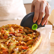 Load image into Gallery viewer, Stainless Steel Pizza Bread Knife Easy-Clean Compact Household Kitchen Gadget Creative Round Roller Knife Pancake Knife with Safety Cover
