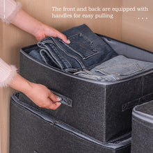 Load image into Gallery viewer, Oxford Cloth Storage Box With Zipper Washable Storage of Seasonal Clothes And Quilts Underwear Home storage Wardrobe Organizer
