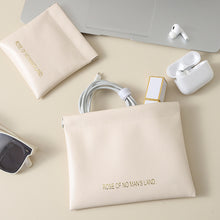 Load image into Gallery viewer, Portable Lipstick Makeup Storage Bag Fashion Automatically Closes Carrying Bag Pu Handbag Key Jewelry Cosmetic Organizer
