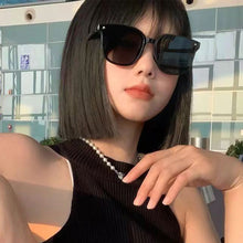 Load image into Gallery viewer, Foldable Sunglasses Summer Trendy Unisex Sunglasses Portable Design for Outdoor Travel Streetwear Accessories
