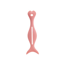 Load image into Gallery viewer, Multi Functional Eyeliner Auxiliary Magic Device Eyelash Baffle Eyeliner Eye Shadow Beauty Tool Silicone Eye Makeup Assistant
