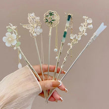 Load image into Gallery viewer, Elegant Chinese Style Tassel Hair Stick Hairpins Traditional Floral Hanfu Hair Sticks Women’s Vintage Bamboo Hair Accessories
