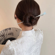 Load image into Gallery viewer, Elegant Chinese Style Tassel Hair Stick Hairpins Traditional Floral Hanfu Hair Sticks Women’s Vintage Bamboo Hair Accessories
