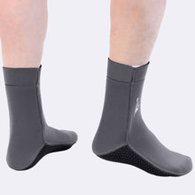 Load image into Gallery viewer, 1Pair Multifunctional Neoprene Mid-Calf Diving Socks Non-Slip And Warm Wading Socks Diving Equipment
