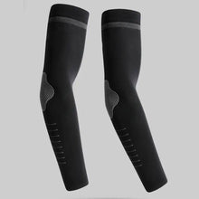 Load image into Gallery viewer, 1Pair Men's Summer Ice Silk Sun Protection Ice Sleeves Cool And Breathable Outdoor Sports Cycling Fishing Arm Protection Long Sleeves
