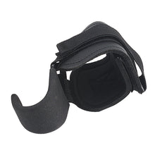 Load image into Gallery viewer, 1 Pair Upgraded Sports Assist Hooks With Wrist Guards Deadlifts Pull-Ups Weightlifting Assist Tool
